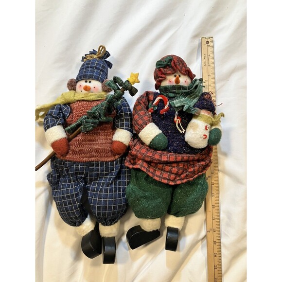 Snow Man & Woman & Baby Shelf Sitters Collectable Rexmas Handcrafted Folk Art - Picture 8 of 12